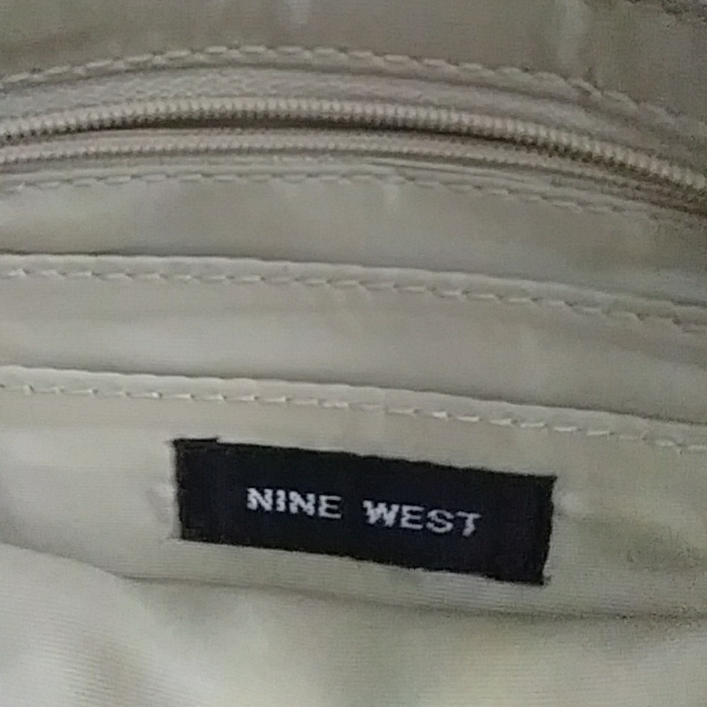 Hand bag